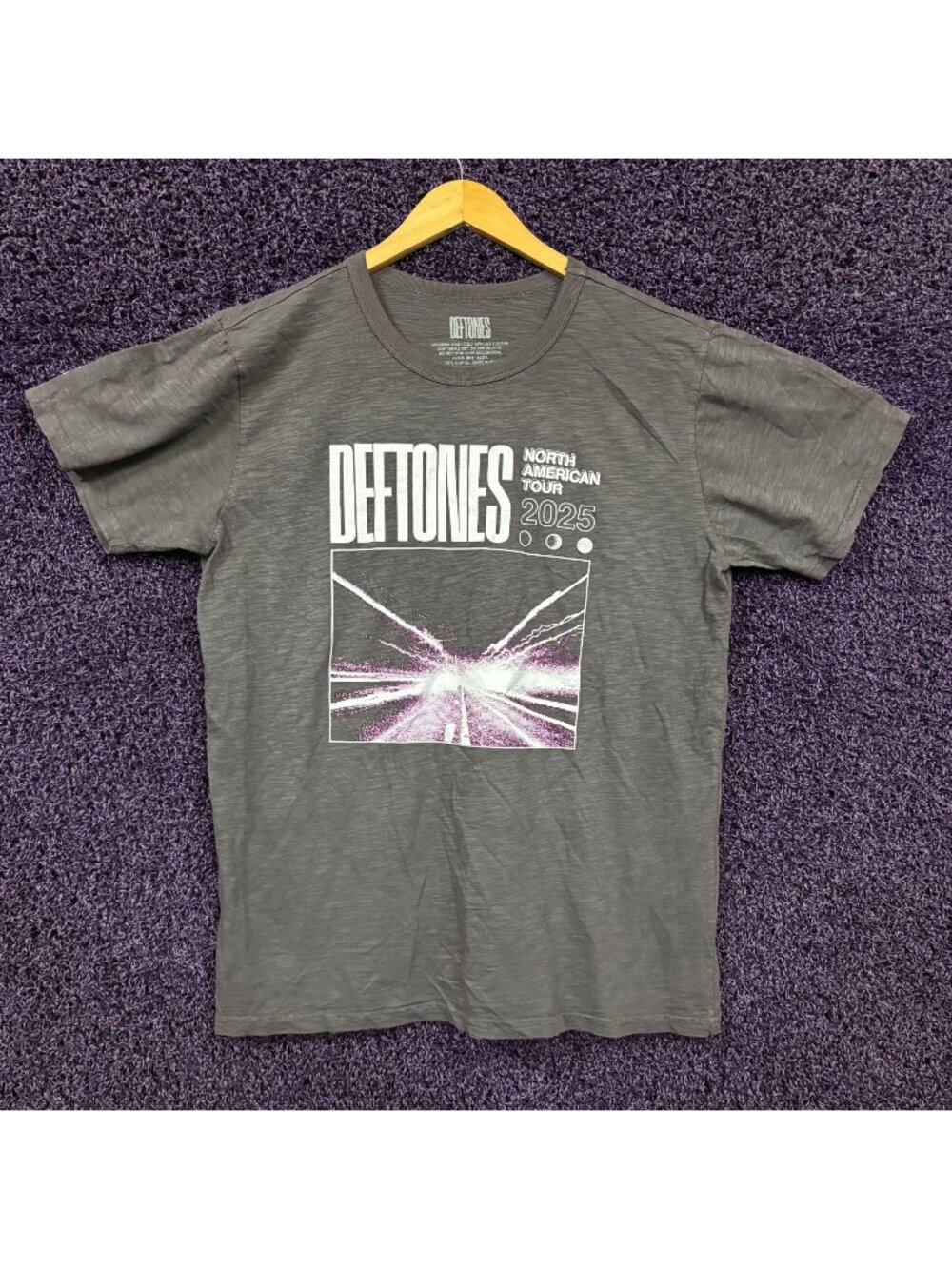 Deftones North American Tour T-Shirt Size Large